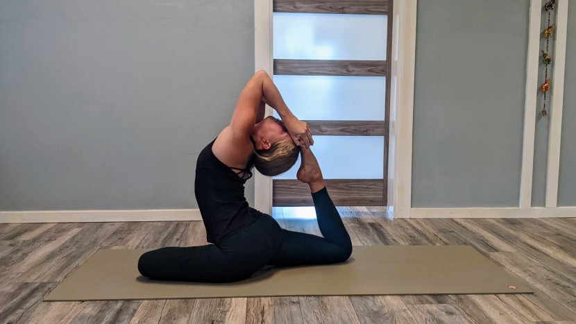 beyond yoga spacedye out of pocket high waisted midi - in deep hip openers and backbends, having pants that remain...