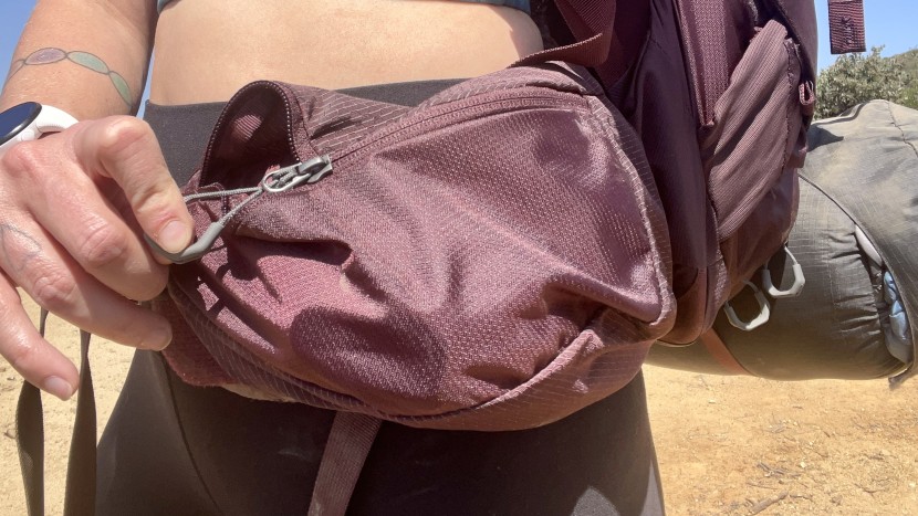 gregory deva 60 - the hip belt pockets are big enough to carry a phone, snacks, a map...