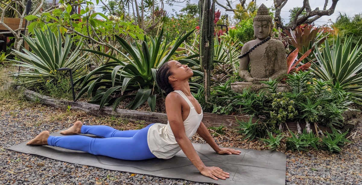 Lululemon Align High Rise Review (The Align vents excess heat from movement and deep, warming breaths.)