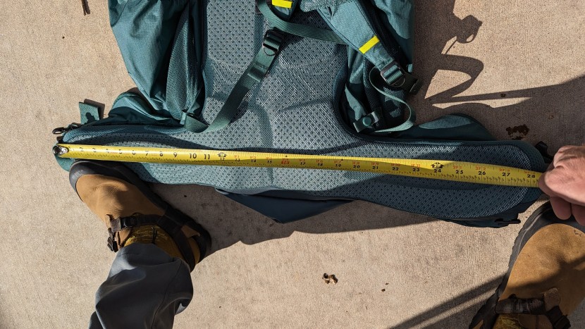 rei co-op flash 55 - the waist belt on the medium-sized flash 55 can be adjusted from 30...