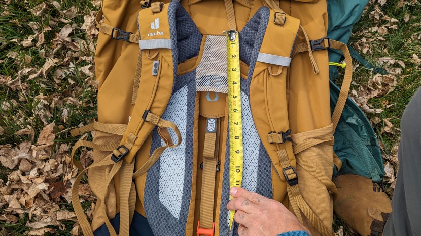 backpacks backpacking - we measuring the range of adjustability of each pack.