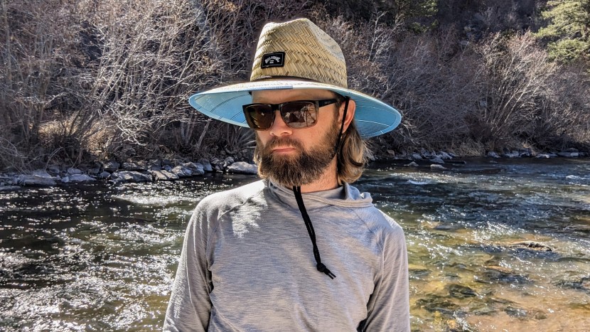 billabong tides print straw - we think the small logo patch completes the style on this hat.