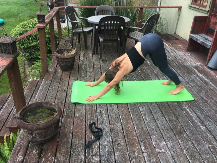 exercise equipment - the hemingweigh exercise mat has thick, cushiony foam that is great...