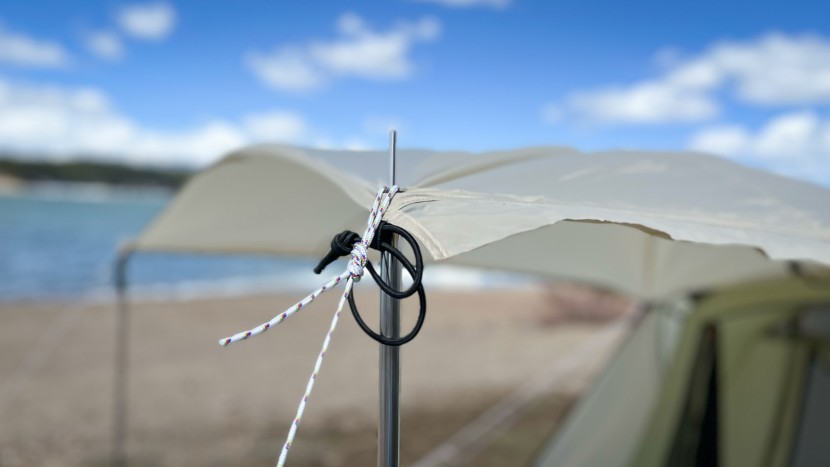 snow peak alpha breeze - the alpha breeze comes with awning poles and the required guylines...