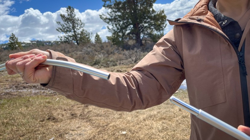 the three-part main cross poles are interesting to say the least.