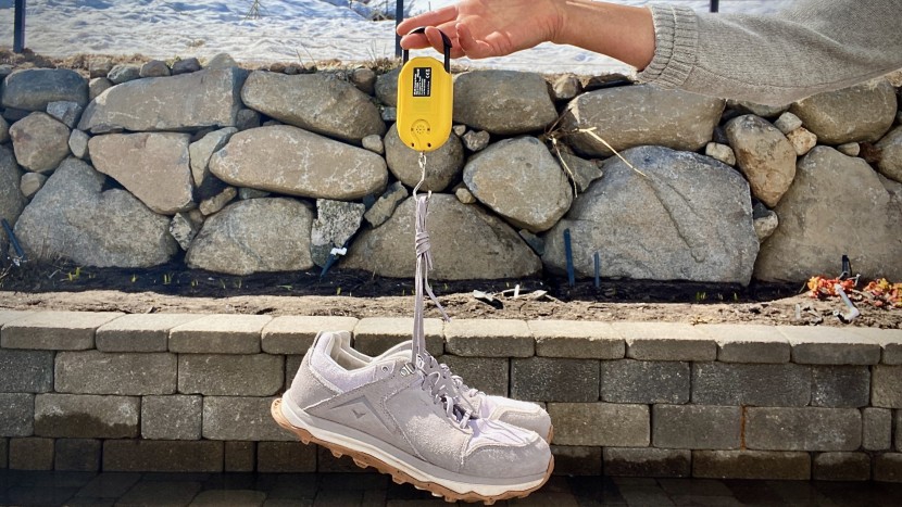 altra lp alpine for women - at 1.28 pounds per pair for a us size 8.5, these shoes are quite...