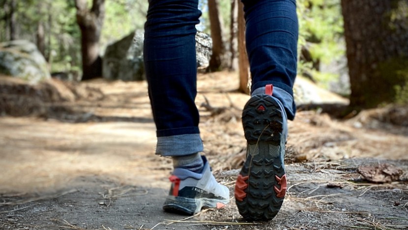 salomon x ultra 4 gore-tex for women - though the chevron lug pattern on the x ultra 4 offers excellent...