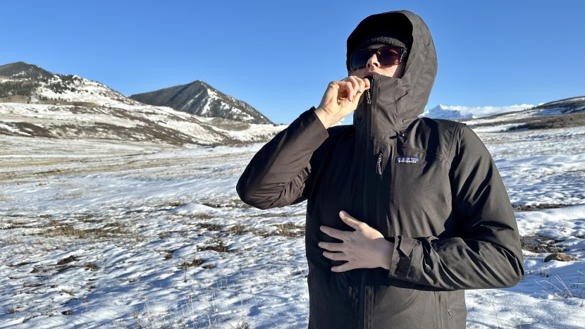 patagonia insulated powder town for women - this high collar adds an extra layer of super weather protection in...