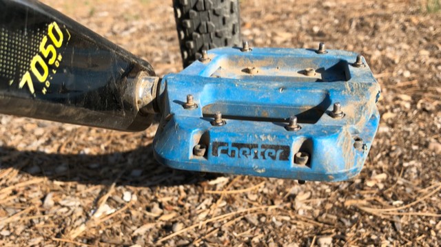 Race Face Chester Review (The Chester features a nylon or composite body. Composite pedals are generally slightly thicker than their aluminum...)