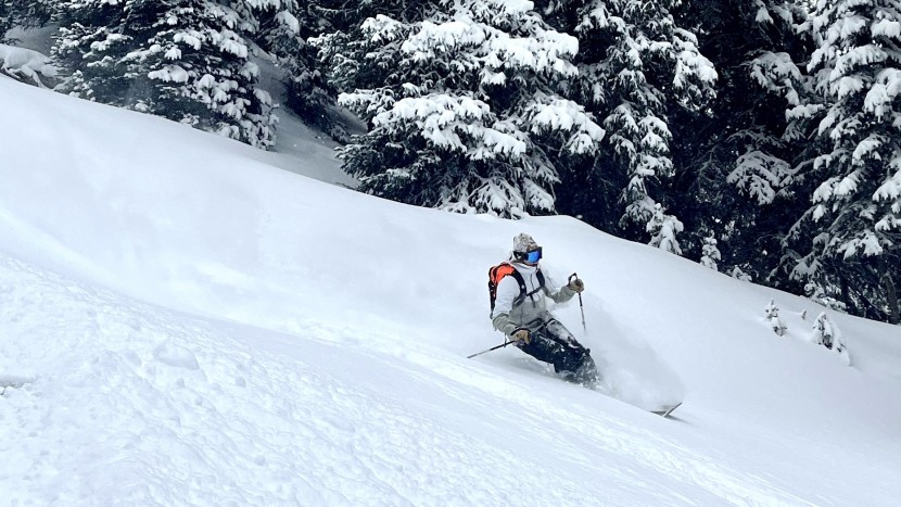 ski gear - the sentinel has what it takes to keep you dry and warm on powder...