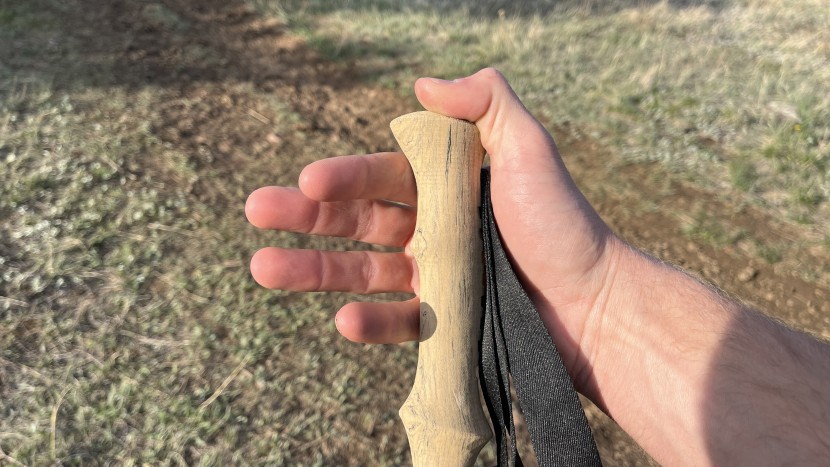 gossamer gear lt5 - the lt5's light foam grip is comfortable and pleasant to hold.