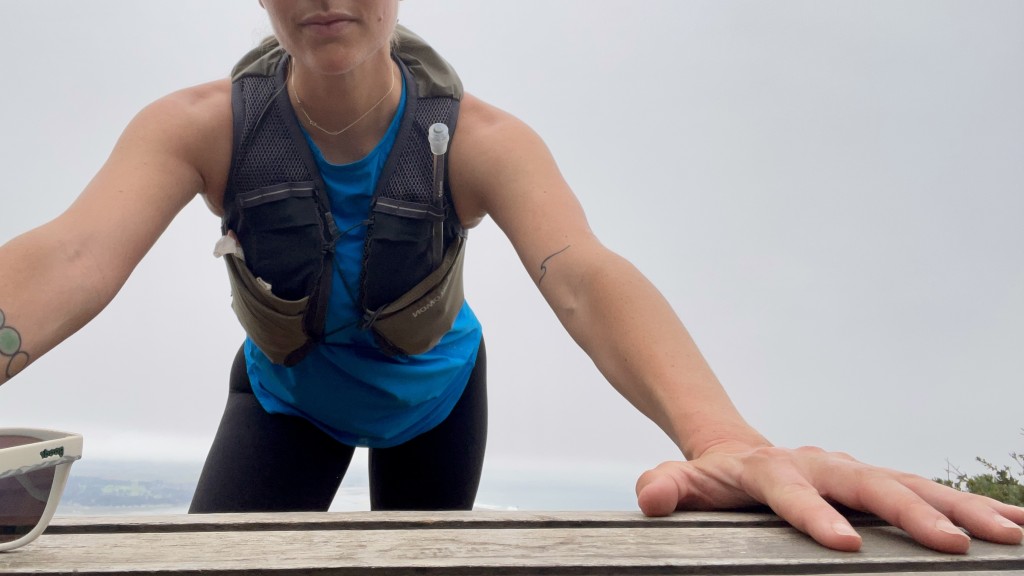 salomon active skin 8 for women - the soft bungee closure and female-specific contouring make this...