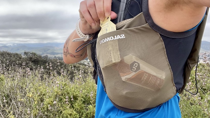 salomon active skin 8 for women - the width of the front pockets allows you to fit plenty of snacks in...