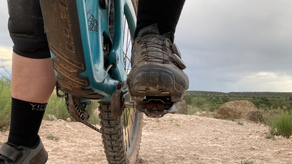 mountain bike shoes womens - we've put 13 of the top-rated and most popular women's mountain bike...