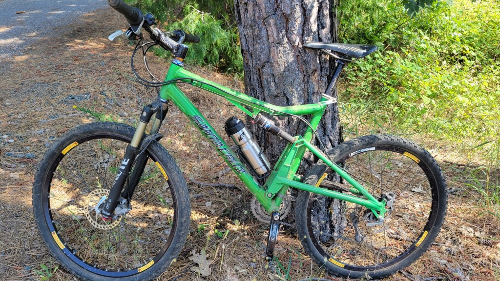 speedfil speedflask - the speedfil speedflask is a good companion on bicycle adventures.