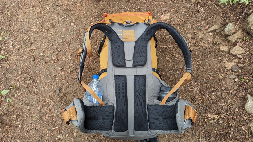 rei co-op trailmade 60 - the padding on the shoulder straps and hip belt continues onto the...