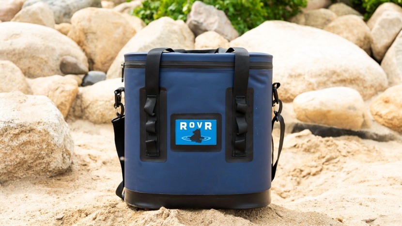 rovr travelr 30 - the rovr's reinforced bottom can handle the occasional bump or...