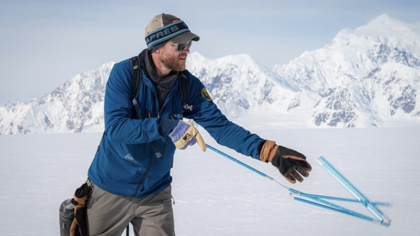 sometimes we even wore different gloves on each hand to tease apart...