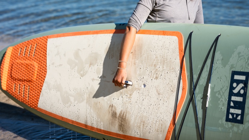 the carrying handle is well positioned on the versa 2.0, helping to...