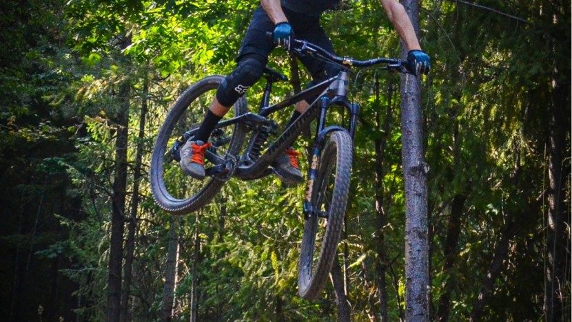mountain bike knee pads - if you like sending it big...the fox launch d3o pro might just be...