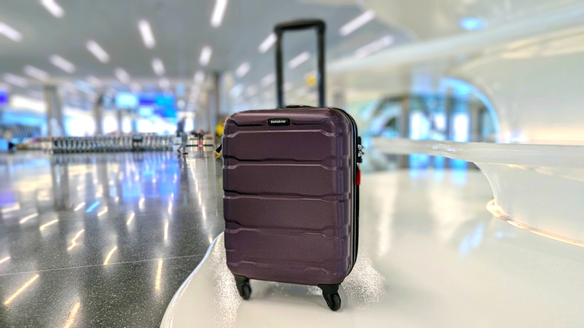 Samsonite Omni PC Hardside Expandable Spinner 20-Inch Review