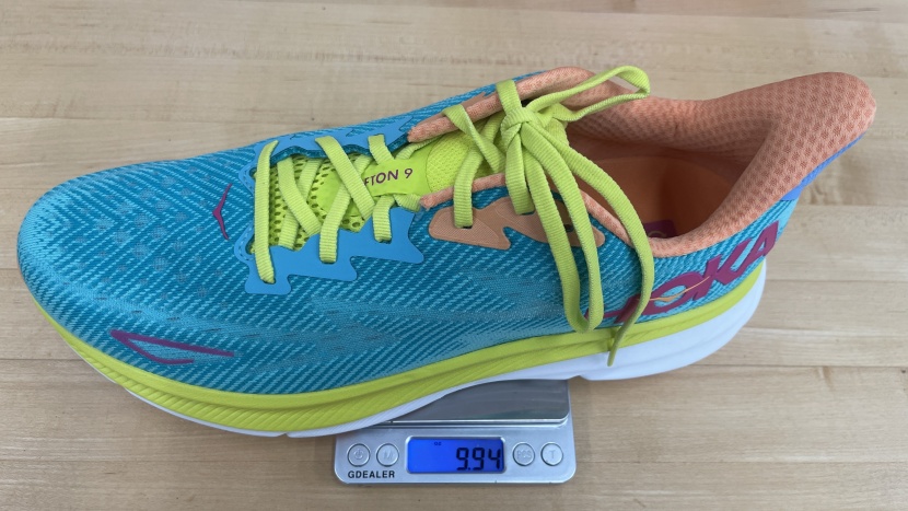 hoka clifton 9 - certainly not ultralight, but not half bad for how much cushioning...