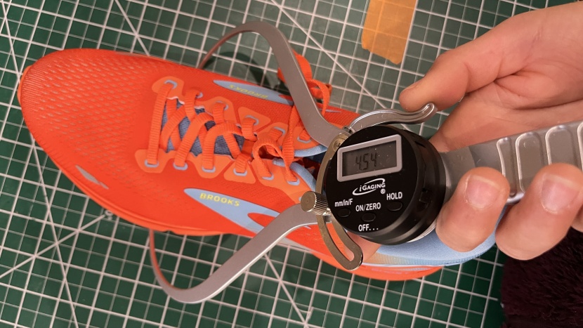 brooks ghost 15 - for a reasonably narrow shoe, we felt the ghost did a good job of...