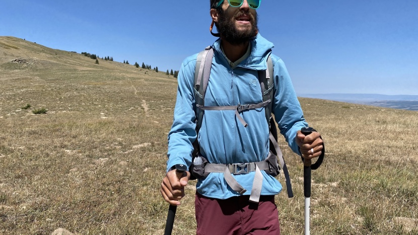 arc'teryx kyanite lightweight hoody - this fleece is slim fit so it fits well underneath a backpack hipbelt.