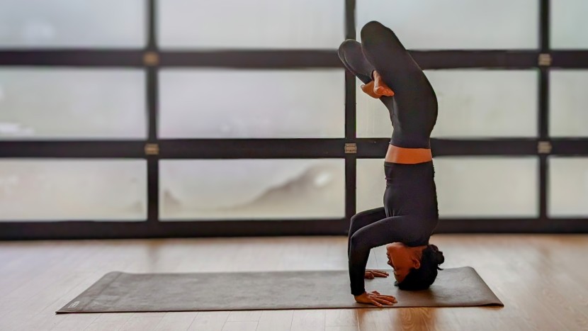 b yoga b mat everyday - when the windows steam in a hot yoga room, the b mat offers...
