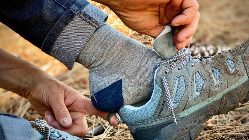 oboz sawtooth x low waterproof for women - the ample cushioning surrounding the ankle is a double-edged sword...