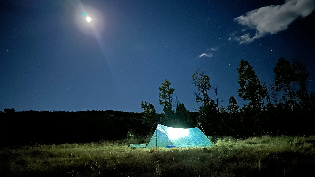 hyperlite mountain gear flat tarp - a perfect, full-moon night on the trail between not much and the...