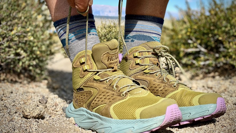 hoka anacapa 2 mid gtx for women - triple hooks that surround the ankle from bottom to top really...