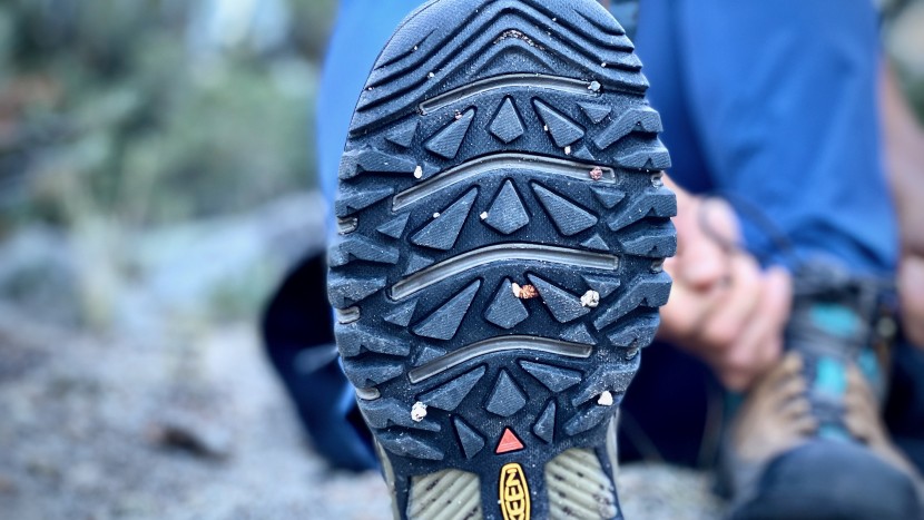 keen targhee iii mid for women - the deep lug pattern helped provide ample traction in various terrain.