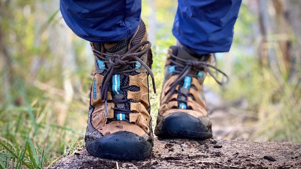 keen targhee iii mid for women - if you're not focused on fast and light missions, these traditional...