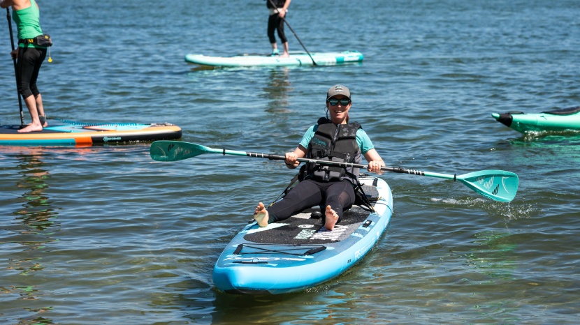 the kayak conversion kit includes an additional paddle attachment.