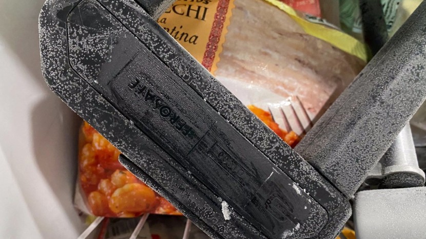 hiplok d1000 bike lock - even completely iced up after we sprayed it down with water and...