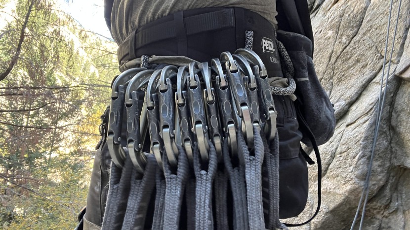 climbing harness - the petzl aquila is built for long trad and multi-pitch climbs, but...