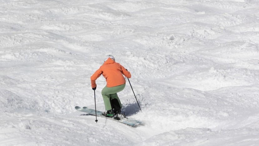 all mountain skis womens - the stockli nela 88 is our choice for bumps for its uncanny ability...
