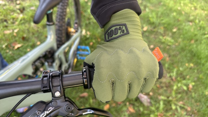 thumbnail interactive-video image 1 of Mountain Bike Full Finger Gloves – Unlined, Breathable, BMX MTB Cycling 1 of 3