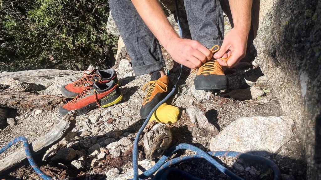 scarpa generator mid - the generator mid has a comfortable lacing pattern with a thin...