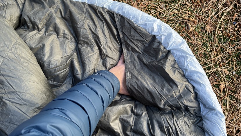 sierra designs get down 20 for women - the sierra designs get down has a strange and unnecessary "hand...