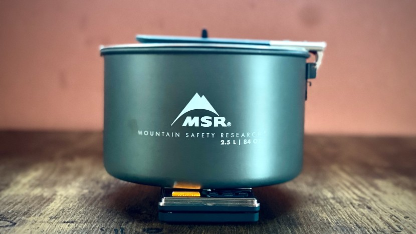 msr fusion ceramic 2-pot set - the entire cookware set only weighs one pound.