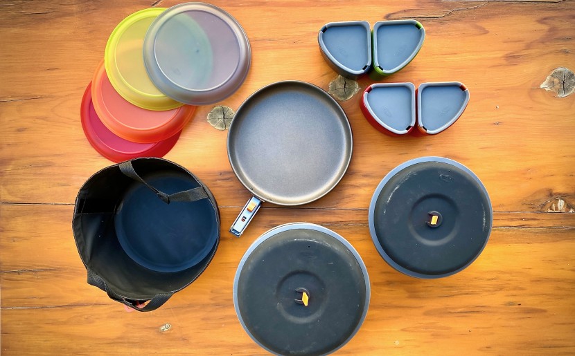 gsi pinnacle camper - this set has everything you need to cook and serve a group of four...