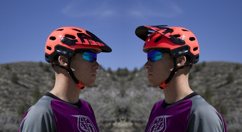 bell super 2 mips - the visor of the bell super 2 has an impressive adjustment range.