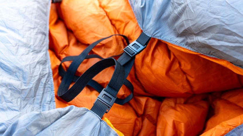 hammock gear economy burrow 20 - extremely adjustable pad straps (3) on the bottom of the burrow