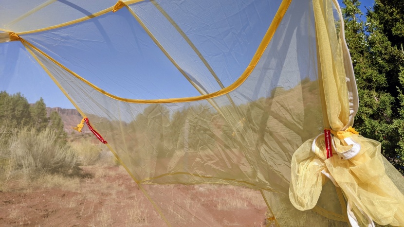 the door keeper loops let you quickly stash the mesh panels.