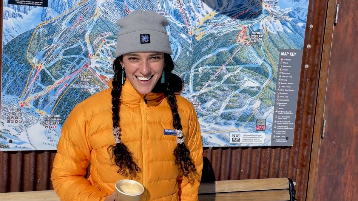 Feathered Friends Eos - Women's Review (The cozy Eos is quite lofty, with 900-fill RDS goose down.)