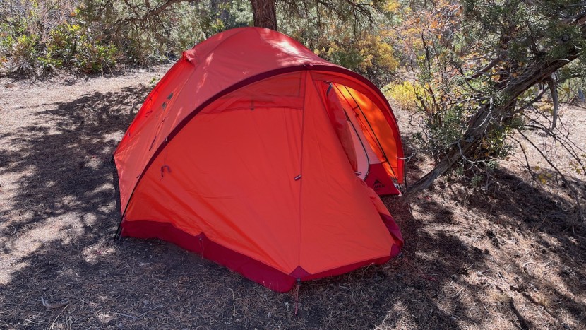 msr remote 2 - the remote 2 is our best all-around 4-season tent, with a large...