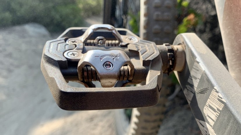 bike pedals - this budget-friendly pedal uses similar technologies to it's more...