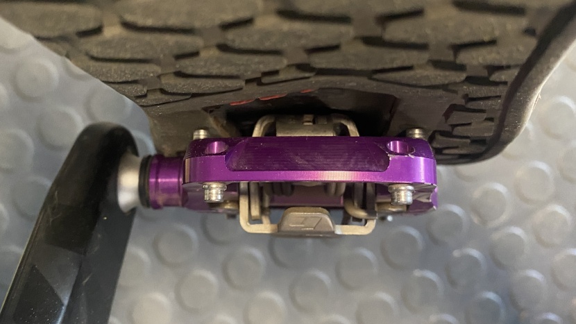 bike pedals - here you can see the recessed cleat box in the shoe's sole. the...